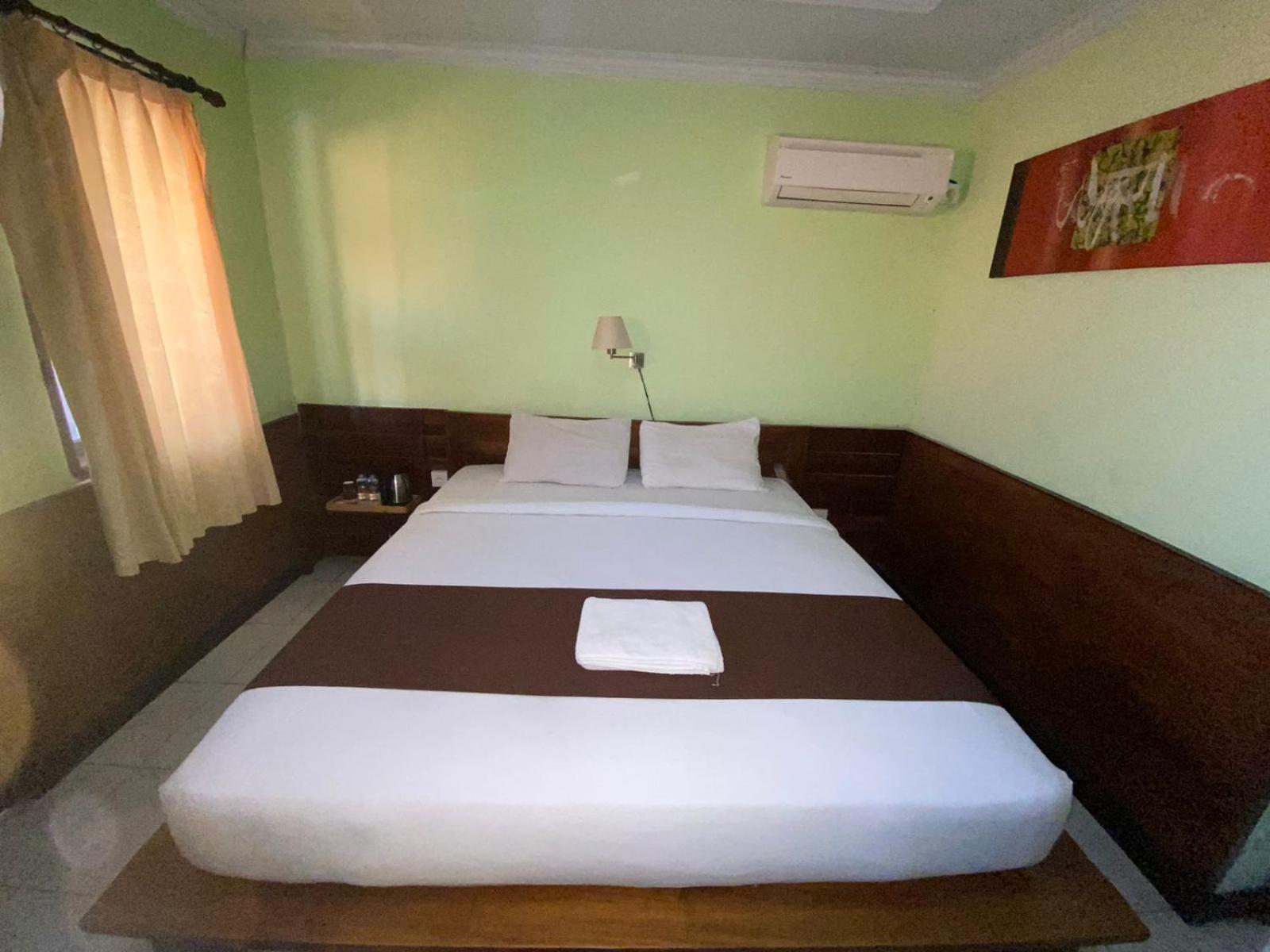 Dedy Beach Inn Kuta Lombok Exteriör bild