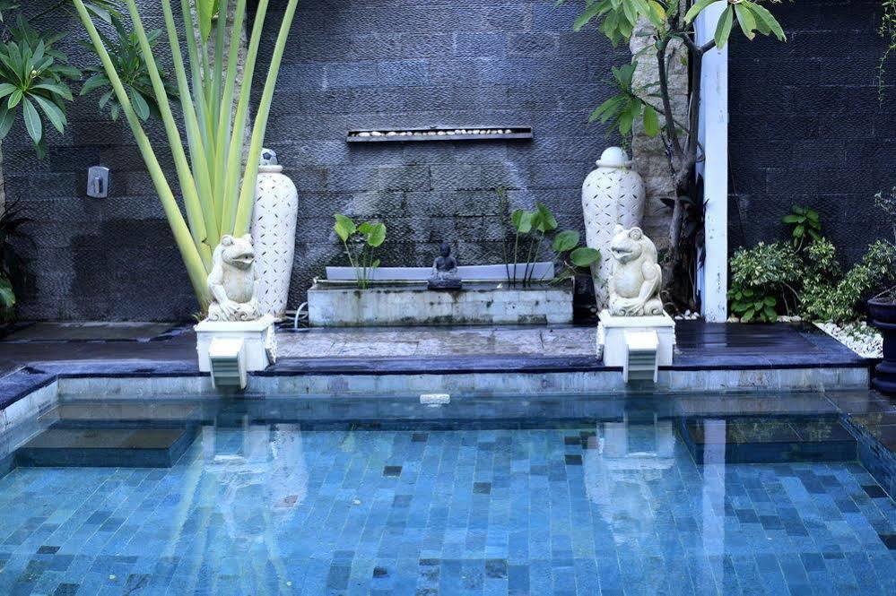 Dedy Beach Inn Kuta Lombok Exteriör bild
