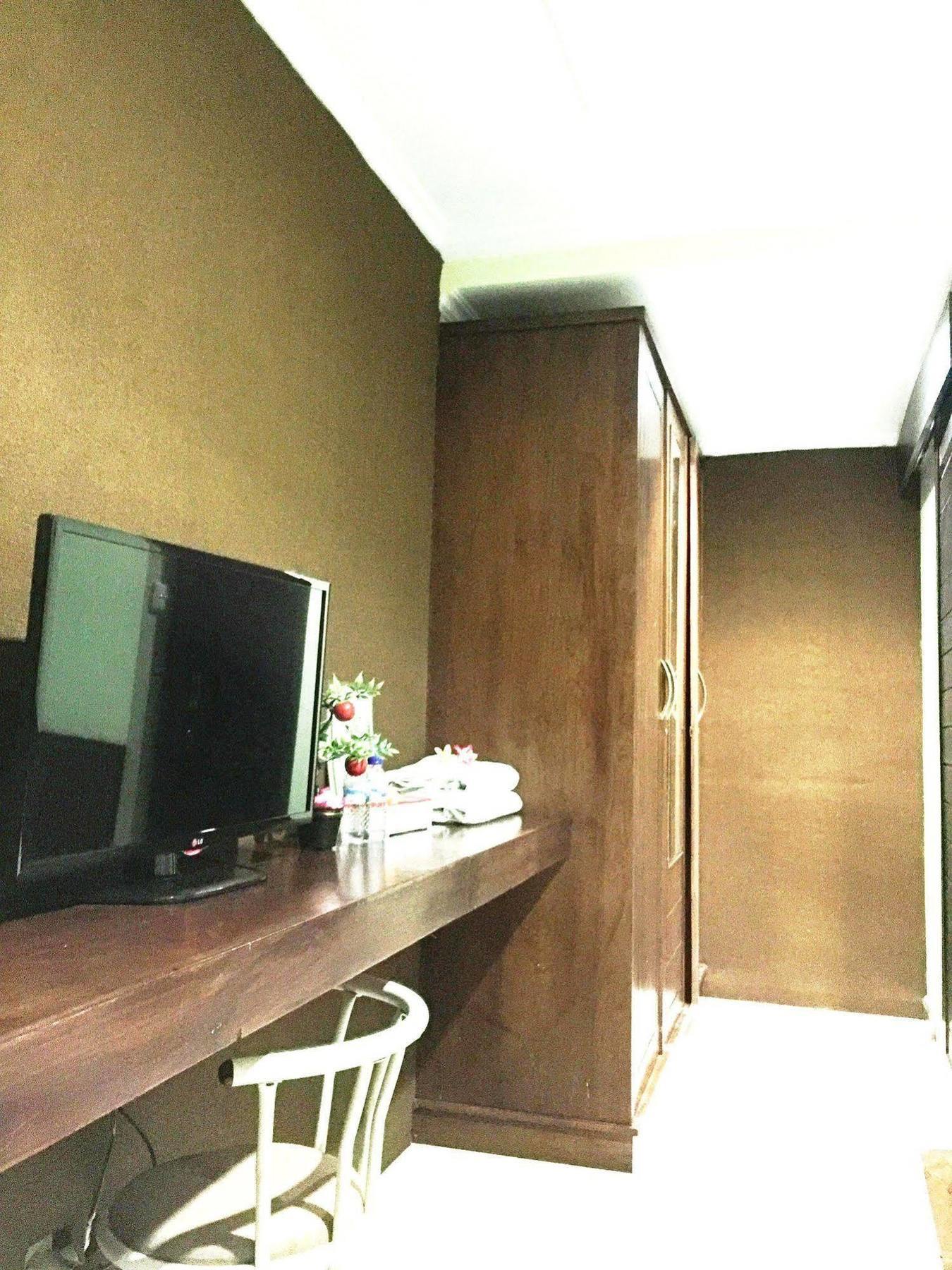 Dedy Beach Inn Kuta Lombok Exteriör bild
