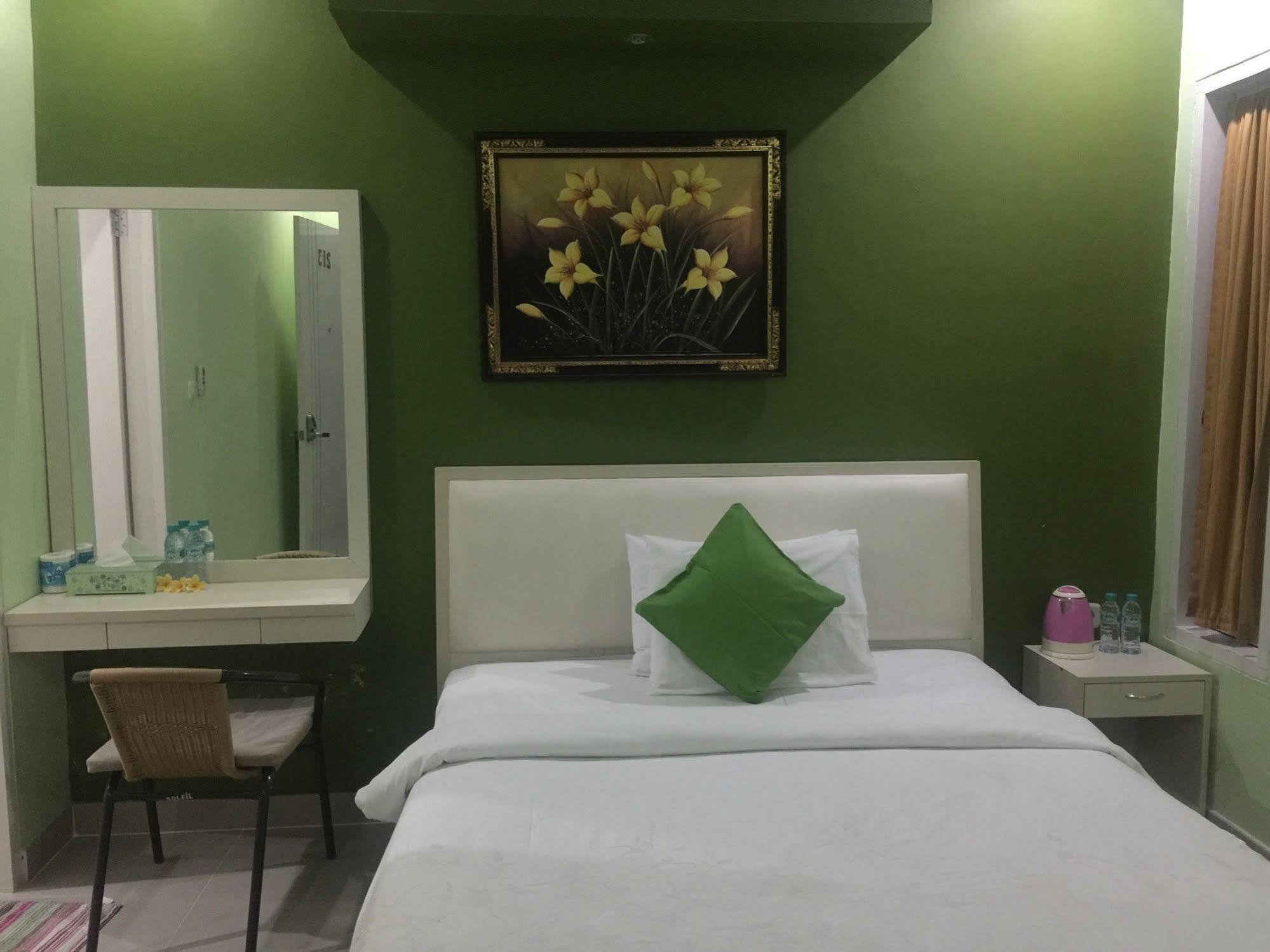 Dedy Beach Inn Kuta Lombok Exteriör bild